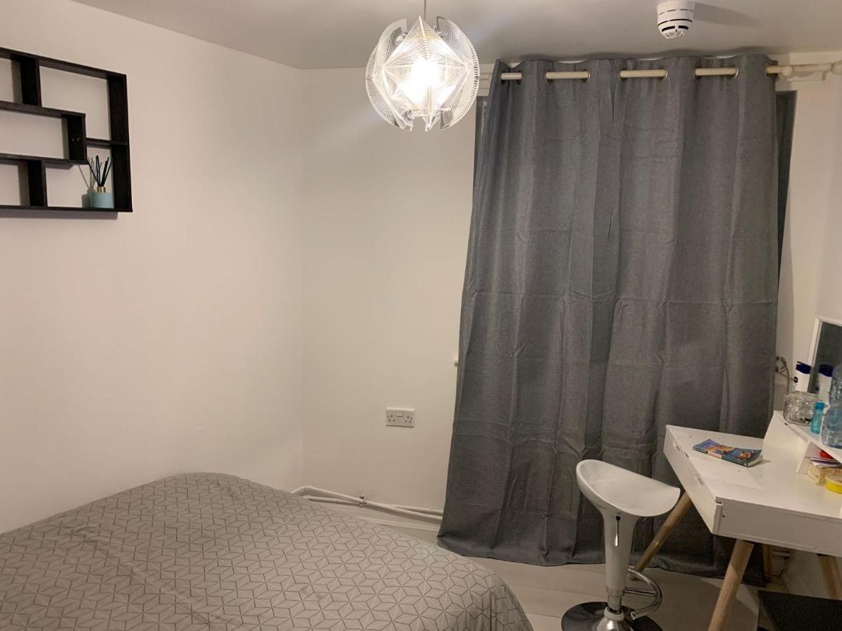Room Near City 런던 외부 사진